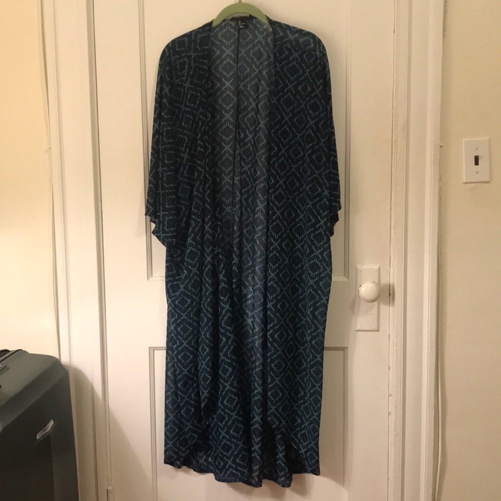 H&M cape size large but fits all